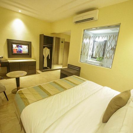 Perfecto La Villa Hotel And Suites 라고스 외부 사진