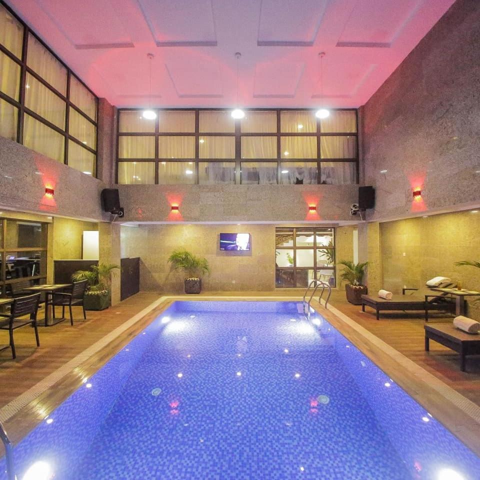 Perfecto La Villa Hotel And Suites 라고스 외부 사진