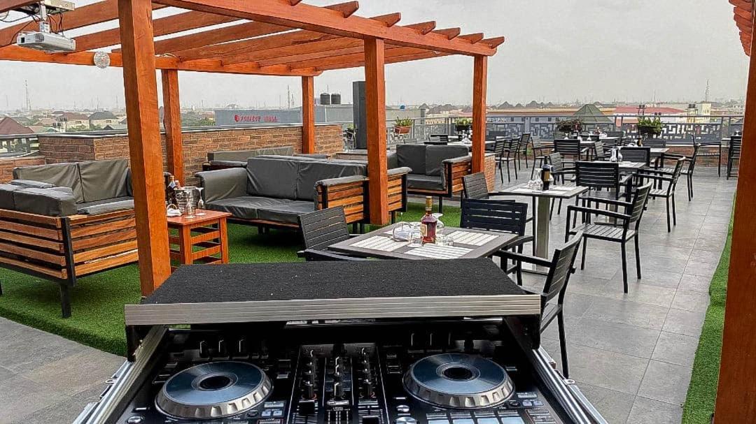 Perfecto La Villa Hotel And Suites 라고스 외부 사진