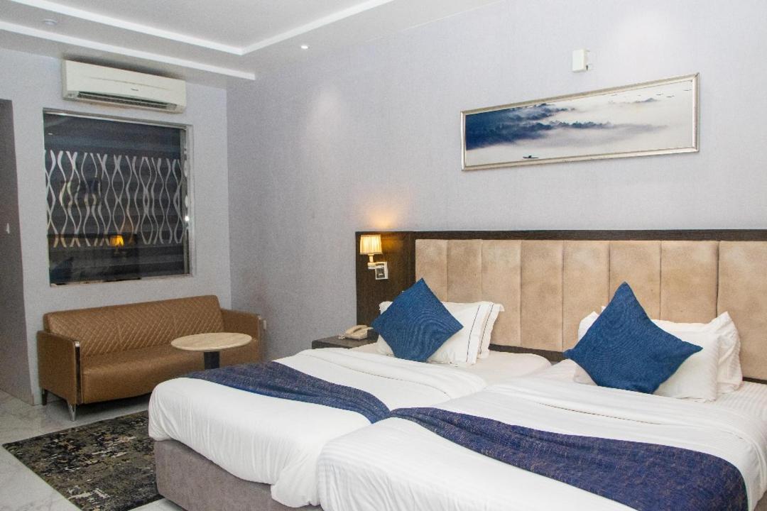 Perfecto La Villa Hotel And Suites 라고스 외부 사진