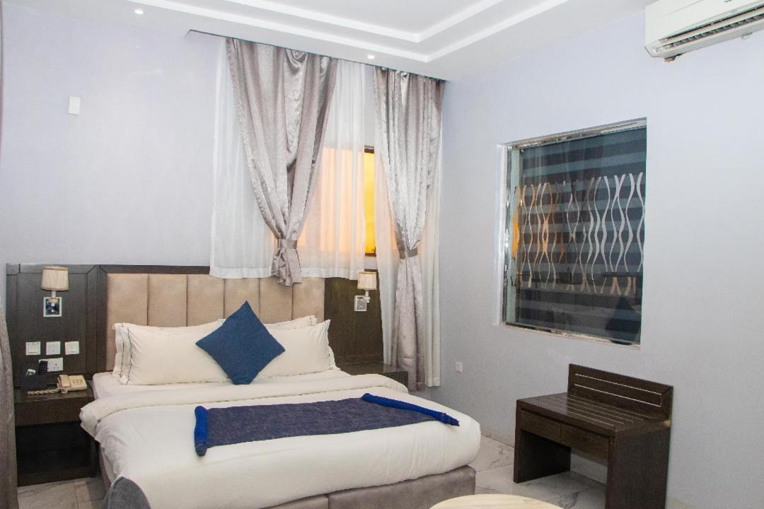 Perfecto La Villa Hotel And Suites 라고스 외부 사진