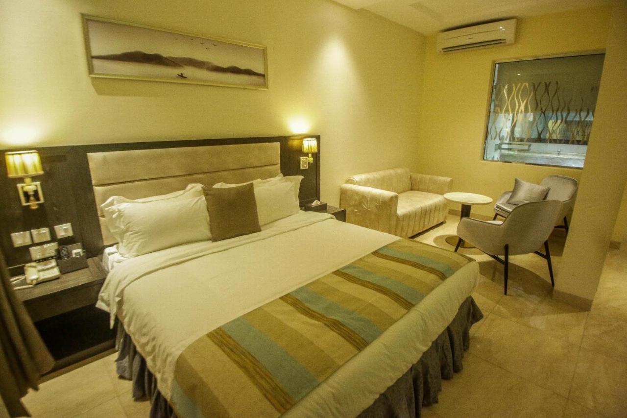 Perfecto La Villa Hotel And Suites 라고스 외부 사진