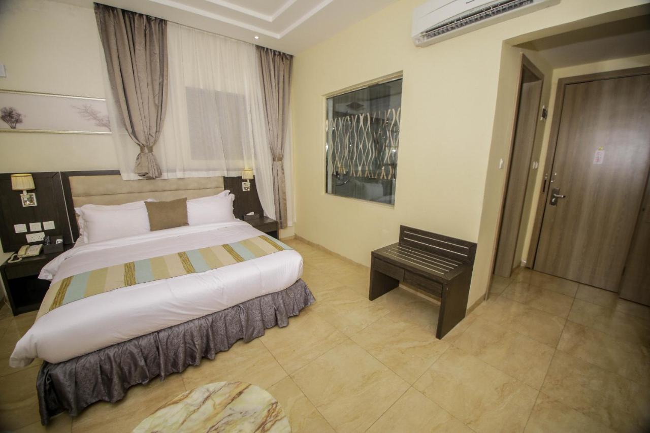 Perfecto La Villa Hotel And Suites 라고스 외부 사진