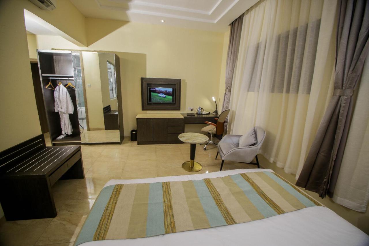 Perfecto La Villa Hotel And Suites 라고스 외부 사진